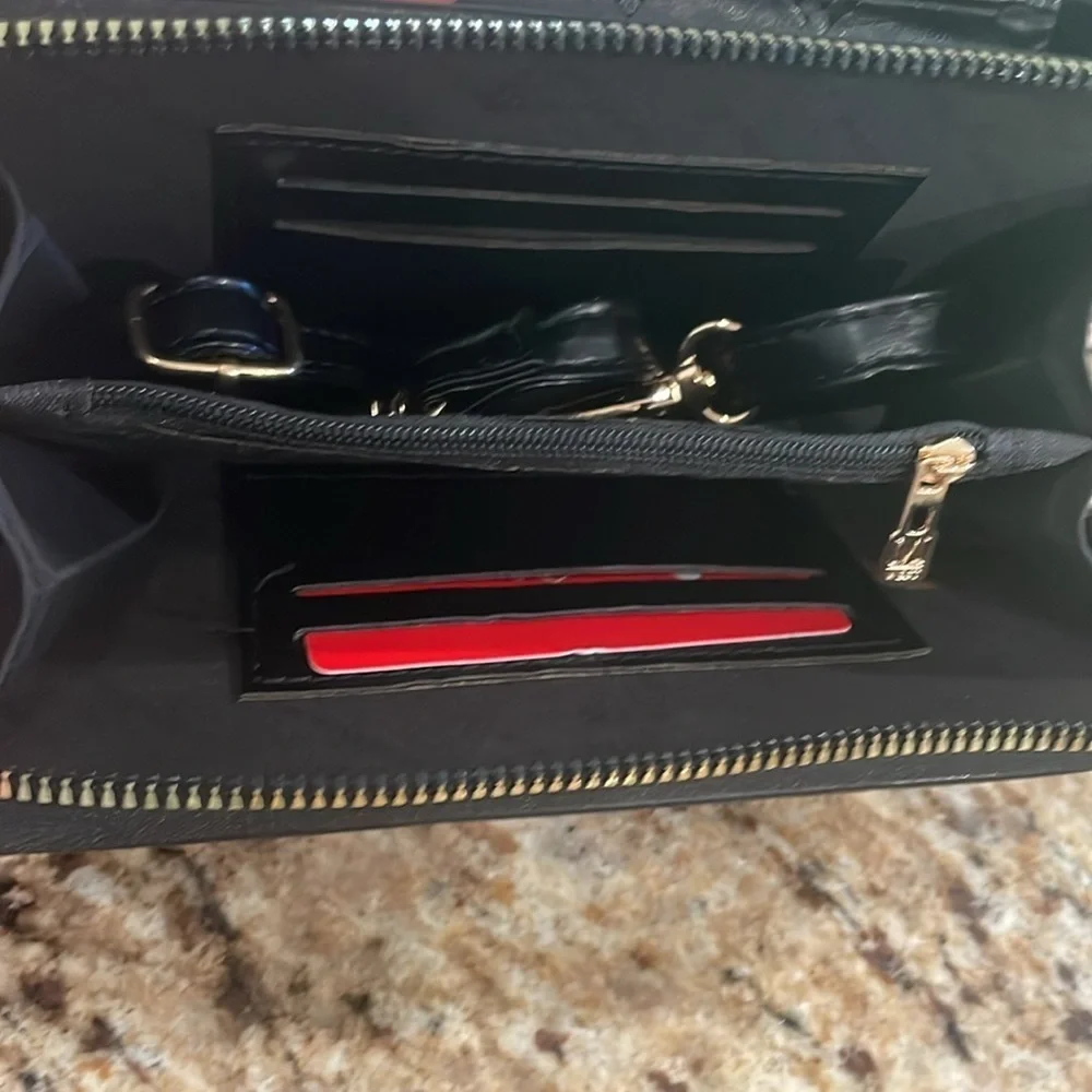 Montana West Quilted Style Small Crossbody Cell Phone Purse/Bag black